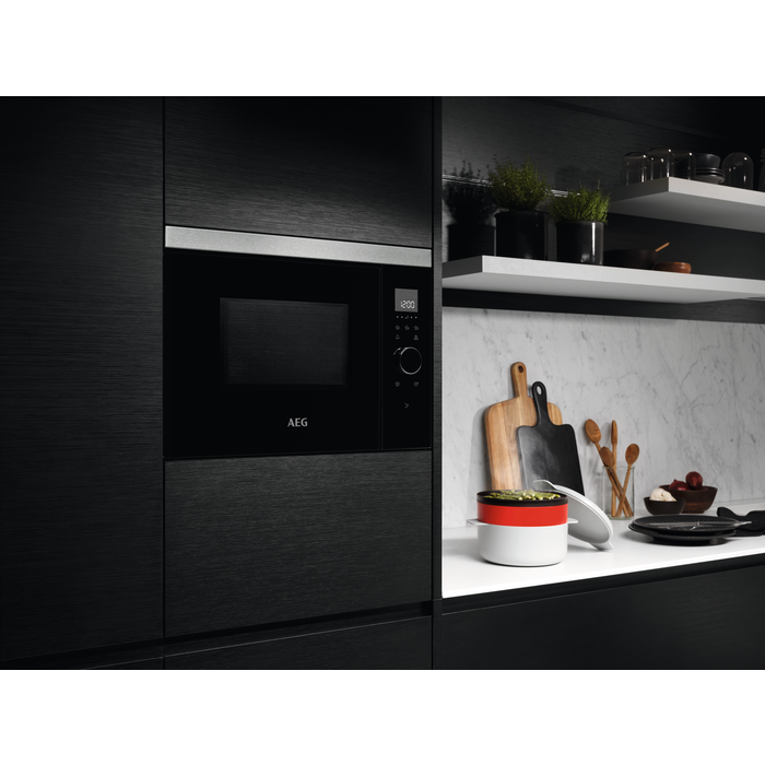 AEG Built-In Microwave Oven 26L|MBE2658SEM - Urbancucine