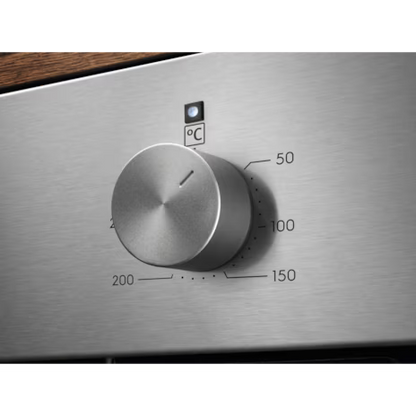 Electrolux 60cm 300 Series built-in single oven with 65L capacity |KOHHE00BX - Urbancucine 