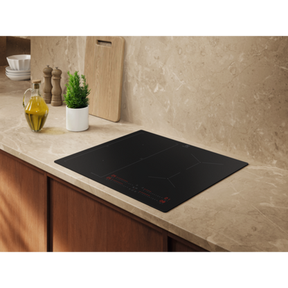 Electrolux 60cm 800 SenseBoil&Fry built-in induction hob with 4 cooking zones |KIS67453IT