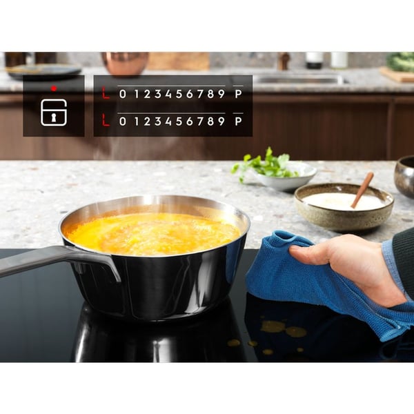 Electrolux built-in ceramic hob UltimateTaste 300 with 2 cooking zones 30cm|LHR3233CK